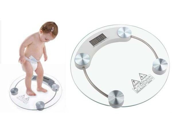 Cân điện tử mini rất cần thiết trong việc xác định trọng lượng đối với trẻ nhỏ