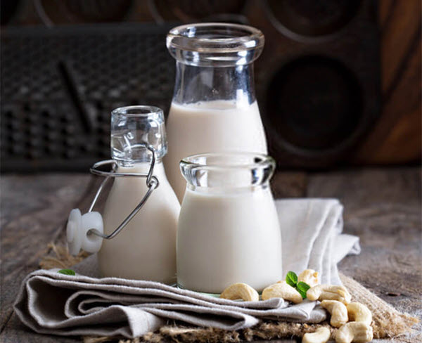 Người bị tiểu đường nên chọn mua loại sữa hạt có hàm lượng đường thấp, rất tốt cho sức khỏe