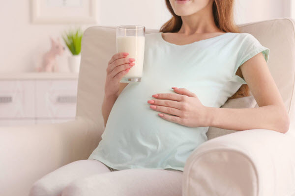 Sữa hạt óc chó rất tốt đối với phụ nữ có thai