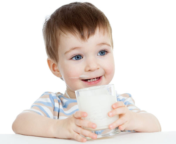 Sữa hạt óc chó rất tốt cho não bộ của trẻ