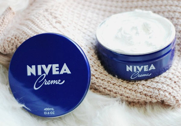 Kem dưỡng ẩm Nivea Creme thuộc loại sản phẩm bình dân và tiện dụng